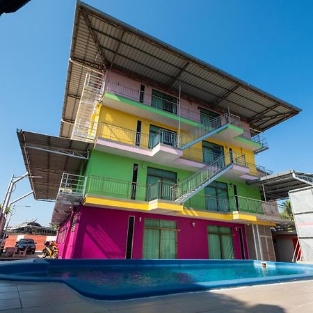 Bahagia Villa Kuah Exterior foto
